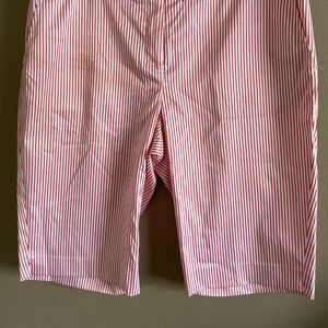 Red / White Striped Knee-Length Shorts